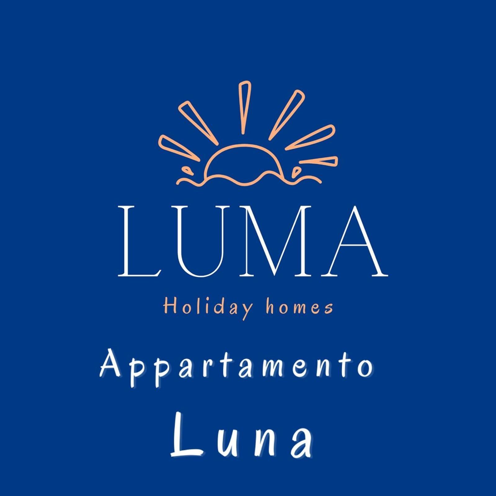 Luma Holiday Homes Mondragone Eksteriør billede